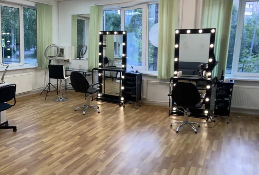салон-парикмахерская доступные услуги фото 8 - nailrus.ru