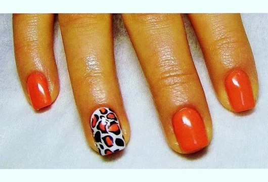 кабинет маникюра black orange nails фото 3 - nailrus.ru